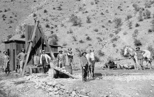 Unidentified_Mine_-_Tombstone__Area